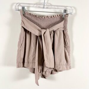 Abercrombie & Fitch Womens Light Mauve Shorts Tie Waist Size Small Lightweight